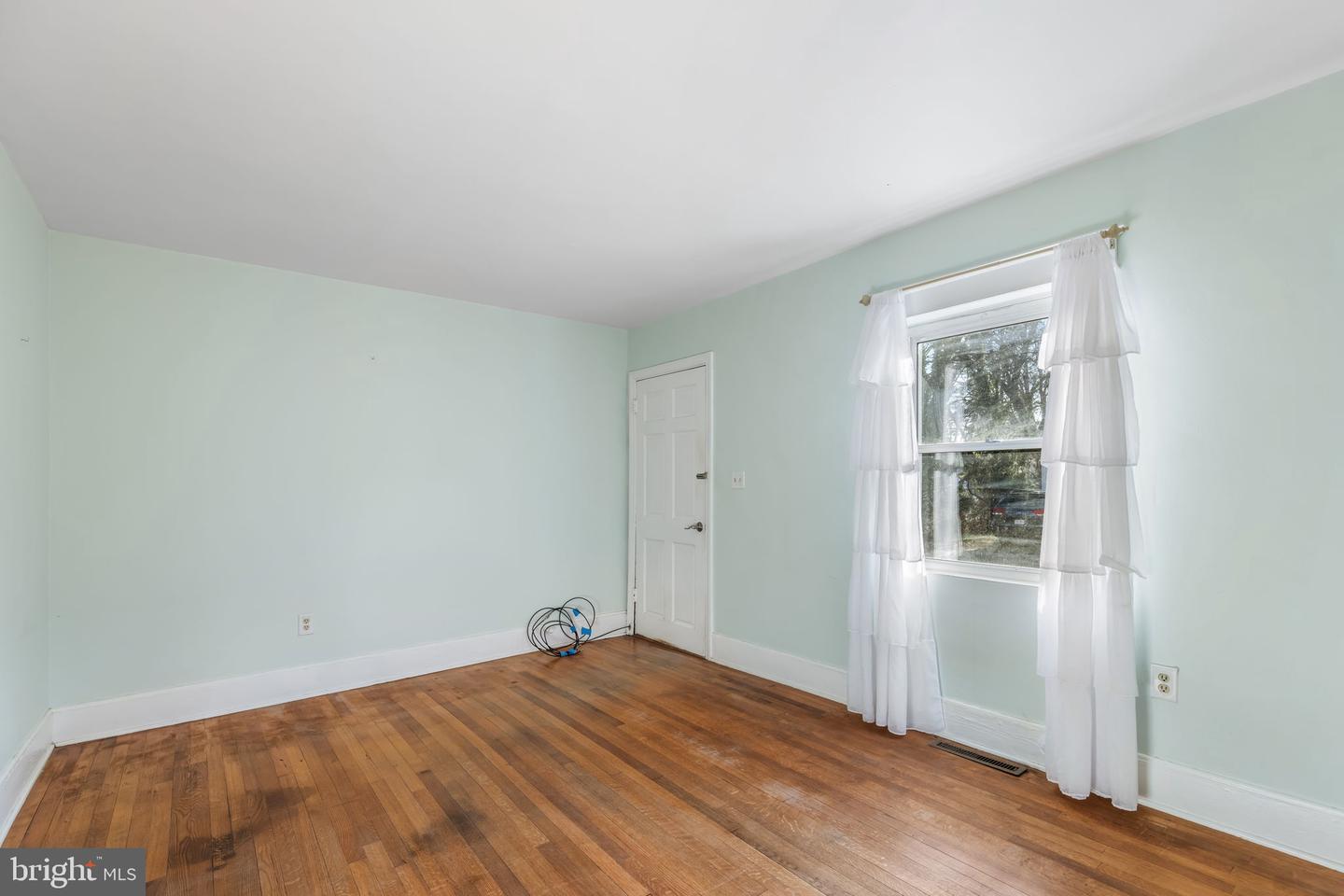 119 DAVIS CT, BOWLING GREEN, Virginia 22427, 2 Bedrooms Bedrooms, ,1 BathroomBathrooms,Residential,For sale,119 DAVIS CT,VACV2009368 MLS # VACV2009368 119 DAVIS CT, BOWLING GREEN, Virginia 22427, 2 Bedrooms Bedrooms, ,1 BathroomBathrooms,Residential,For sale,119 DAVIS CT,VACV2009368 MLS # VACV2009368