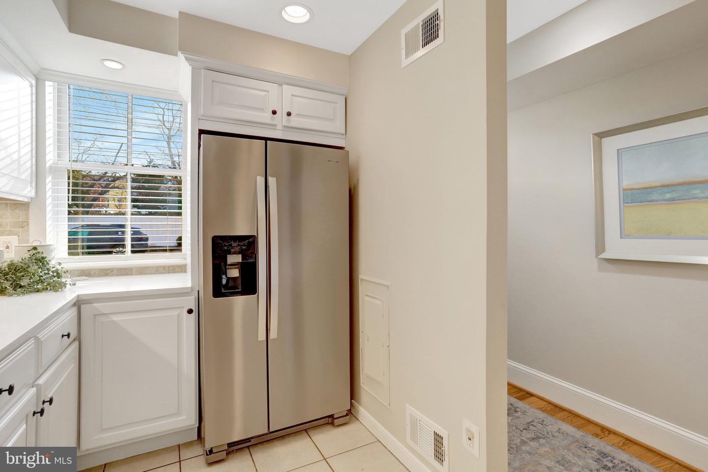 306 N ALFRED ST, ALEXANDRIA, Virginia 22314, 3 Bedrooms Bedrooms, 8 Rooms Rooms,2 BathroomsBathrooms,Residential,For sale,306 N ALFRED ST,VAAX2052950 MLS # VAAX2052950