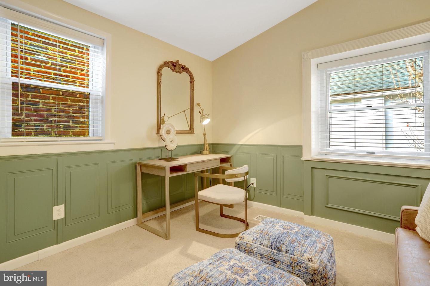 306 N ALFRED ST, ALEXANDRIA, Virginia 22314, 3 Bedrooms Bedrooms, 8 Rooms Rooms,2 BathroomsBathrooms,Residential,For sale,306 N ALFRED ST,VAAX2052950 MLS # VAAX2052950