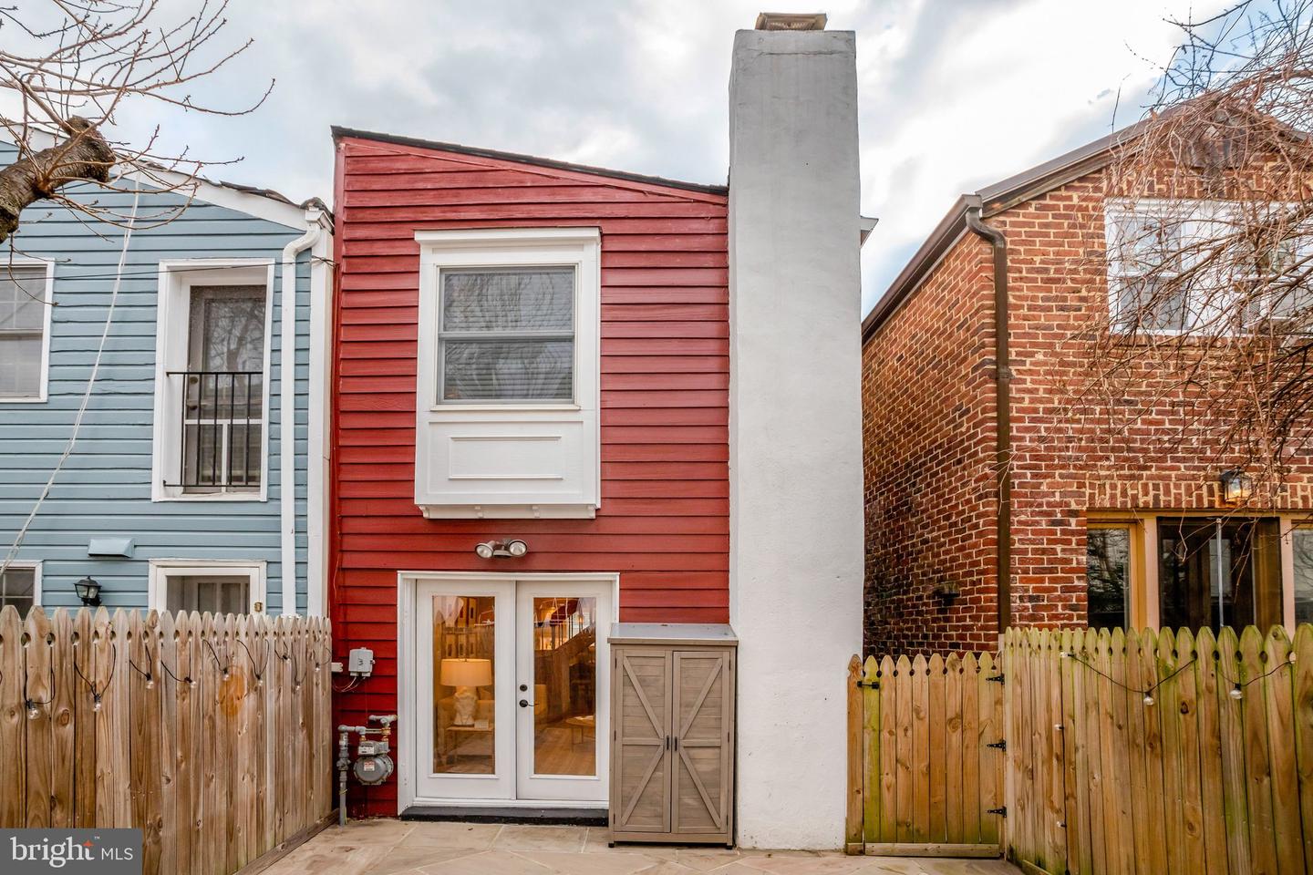 306 N ALFRED ST, ALEXANDRIA, Virginia 22314, 3 Bedrooms Bedrooms, 8 Rooms Rooms,2 BathroomsBathrooms,Residential,For sale,306 N ALFRED ST,VAAX2052950 MLS # VAAX2052950