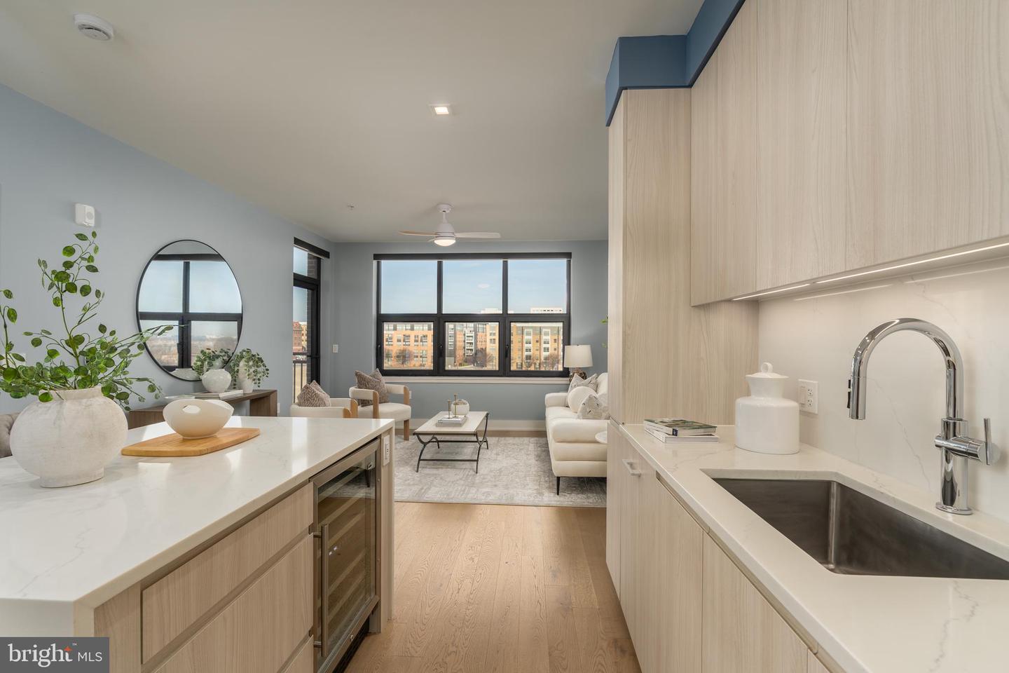 737 SWANN AVE #406, ALEXANDRIA, Virginia 22301, 1 Bedroom Bedrooms, ,1 BathroomBathrooms,Residential,For sale,737 SWANN AVE #406,VAAX2052956 MLS # VAAX2052956