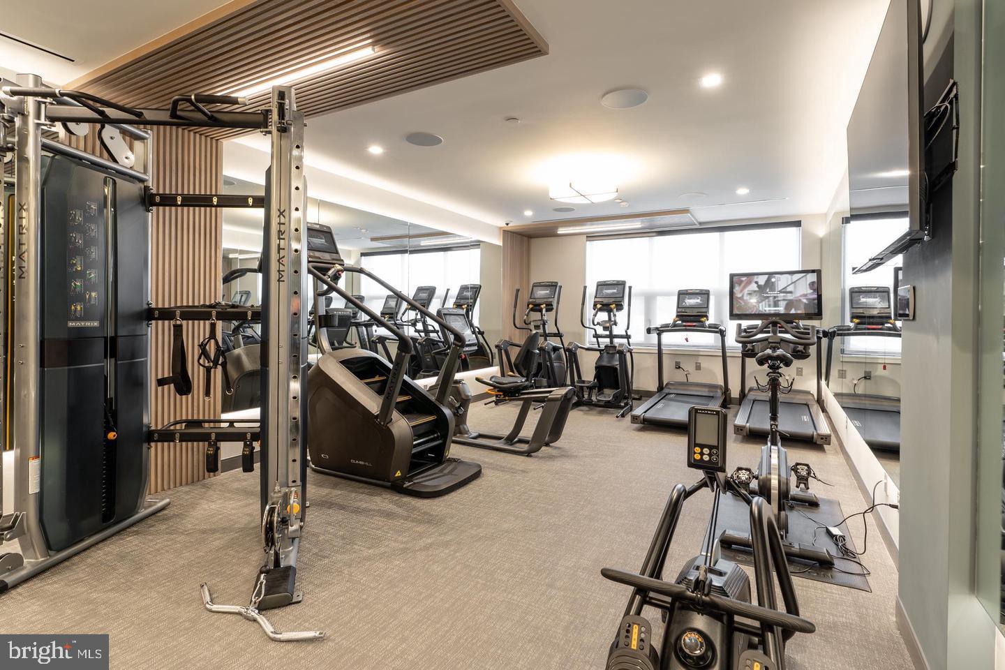 737 SWANN AVE #406, ALEXANDRIA, Virginia 22301, 1 Bedroom Bedrooms, ,1 BathroomBathrooms,Residential,For sale,737 SWANN AVE #406,VAAX2052956 MLS # VAAX2052956