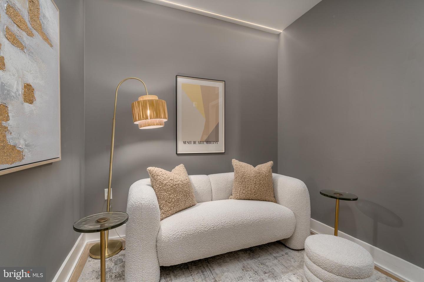 737 SWANN AVE #406, ALEXANDRIA, Virginia 22301, 1 Bedroom Bedrooms, ,1 BathroomBathrooms,Residential,For sale,737 SWANN AVE #406,VAAX2052956 MLS # VAAX2052956