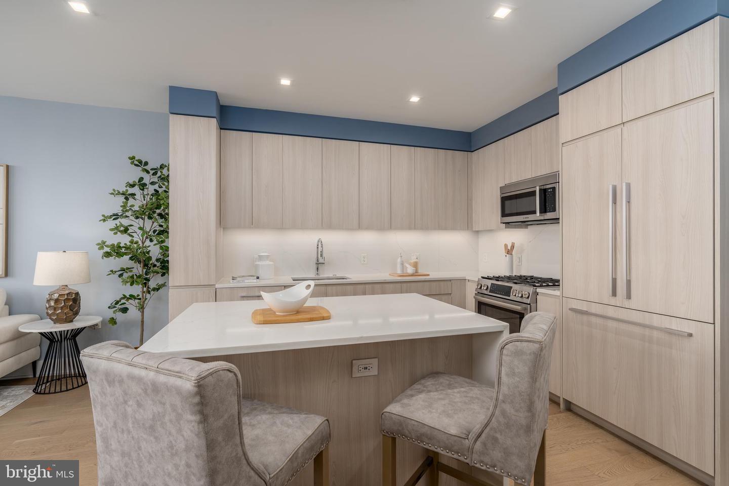 737 SWANN AVE #406, ALEXANDRIA, Virginia 22301, 1 Bedroom Bedrooms, ,1 BathroomBathrooms,Residential,For sale,737 SWANN AVE #406,VAAX2052956 MLS # VAAX2052956