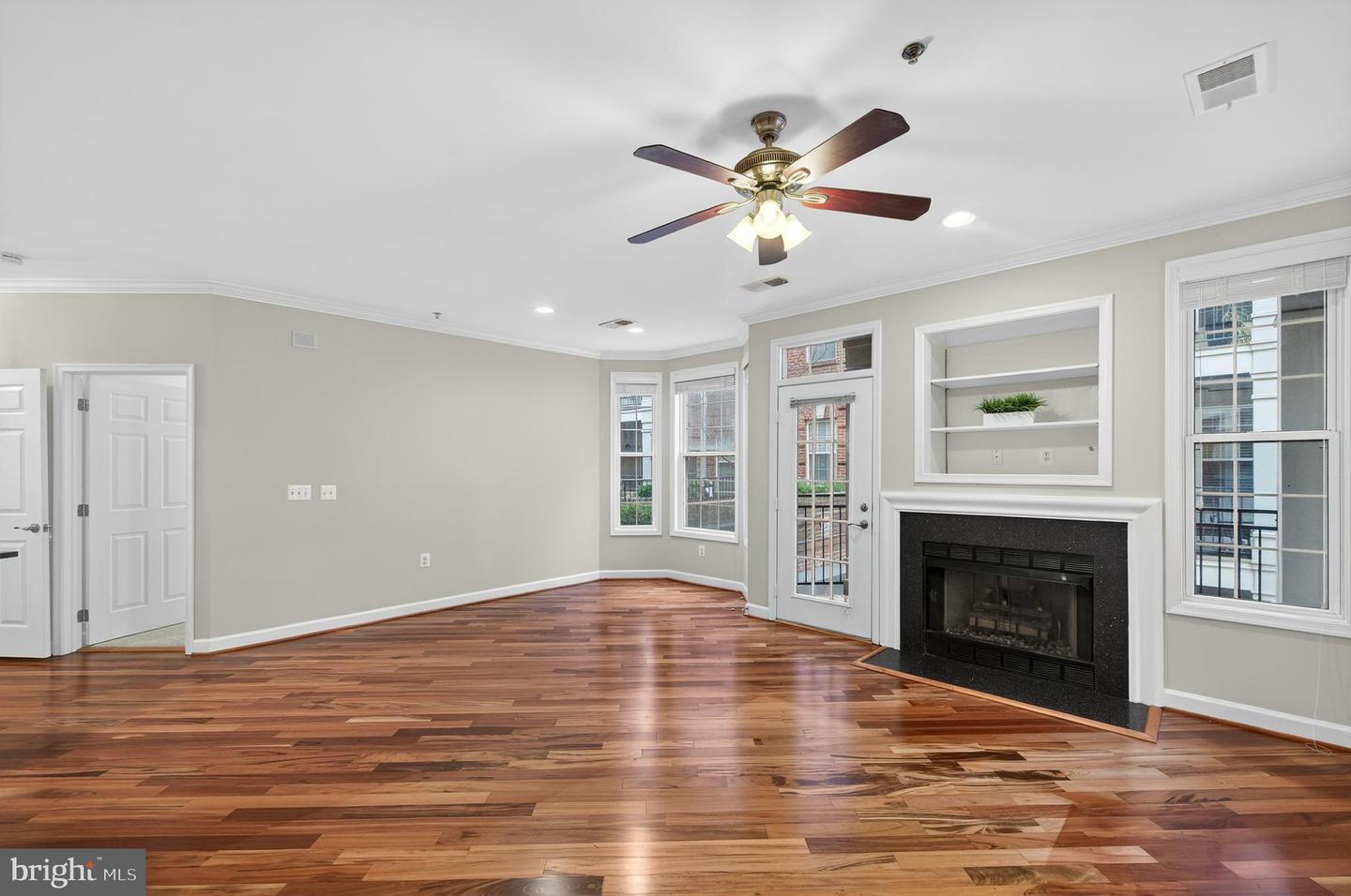 1320 N WAYNE ST #102, ARLINGTON, Virginia 22201, 2 Bedrooms Bedrooms, ,2 BathroomsBathrooms,Residential,For sale,1320 N WAYNE ST #102,VAAR2067484 MLS # VAAR2067484