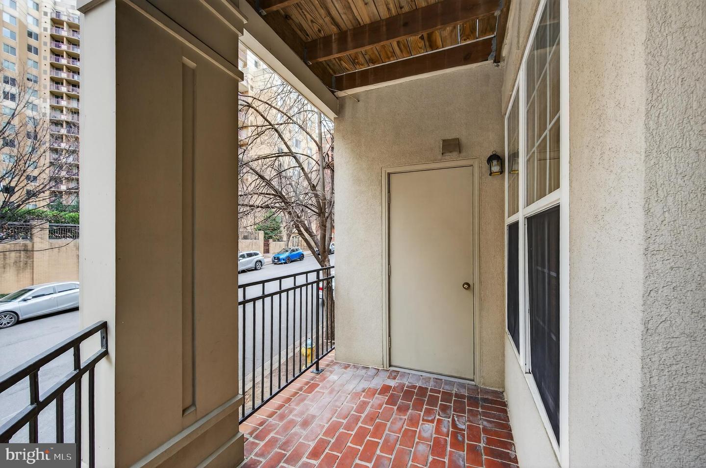 1320 N WAYNE ST #102, ARLINGTON, Virginia 22201, 2 Bedrooms Bedrooms, ,2 BathroomsBathrooms,Residential,For sale,1320 N WAYNE ST #102,VAAR2067484 MLS # VAAR2067484