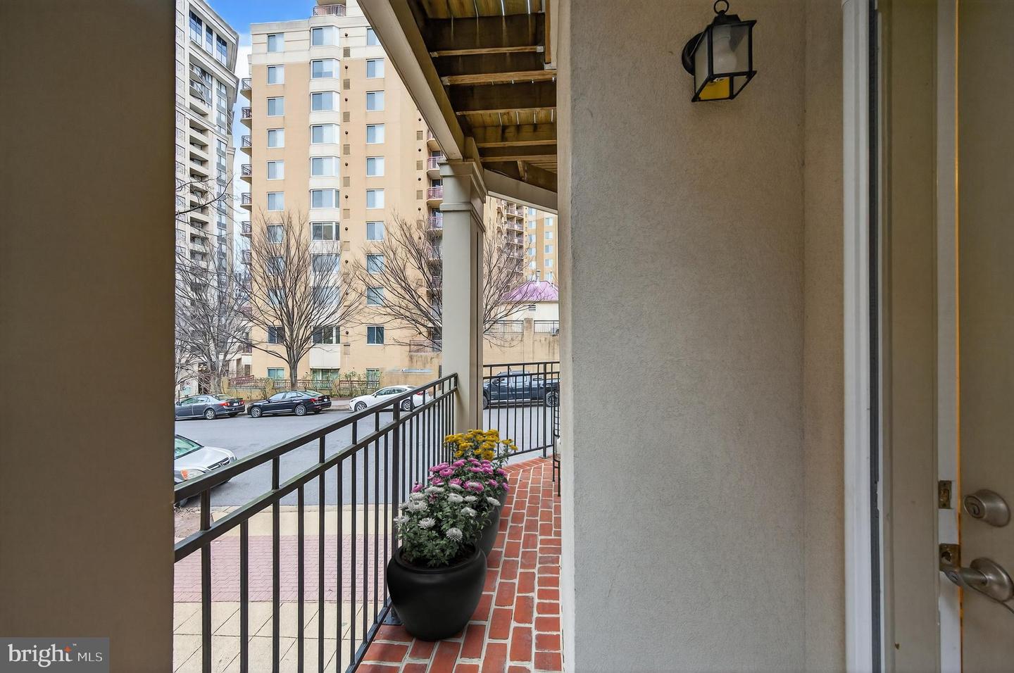 1320 N WAYNE ST #102, ARLINGTON, Virginia 22201, 2 Bedrooms Bedrooms, ,2 BathroomsBathrooms,Residential,For sale,1320 N WAYNE ST #102,VAAR2067484 MLS # VAAR2067484