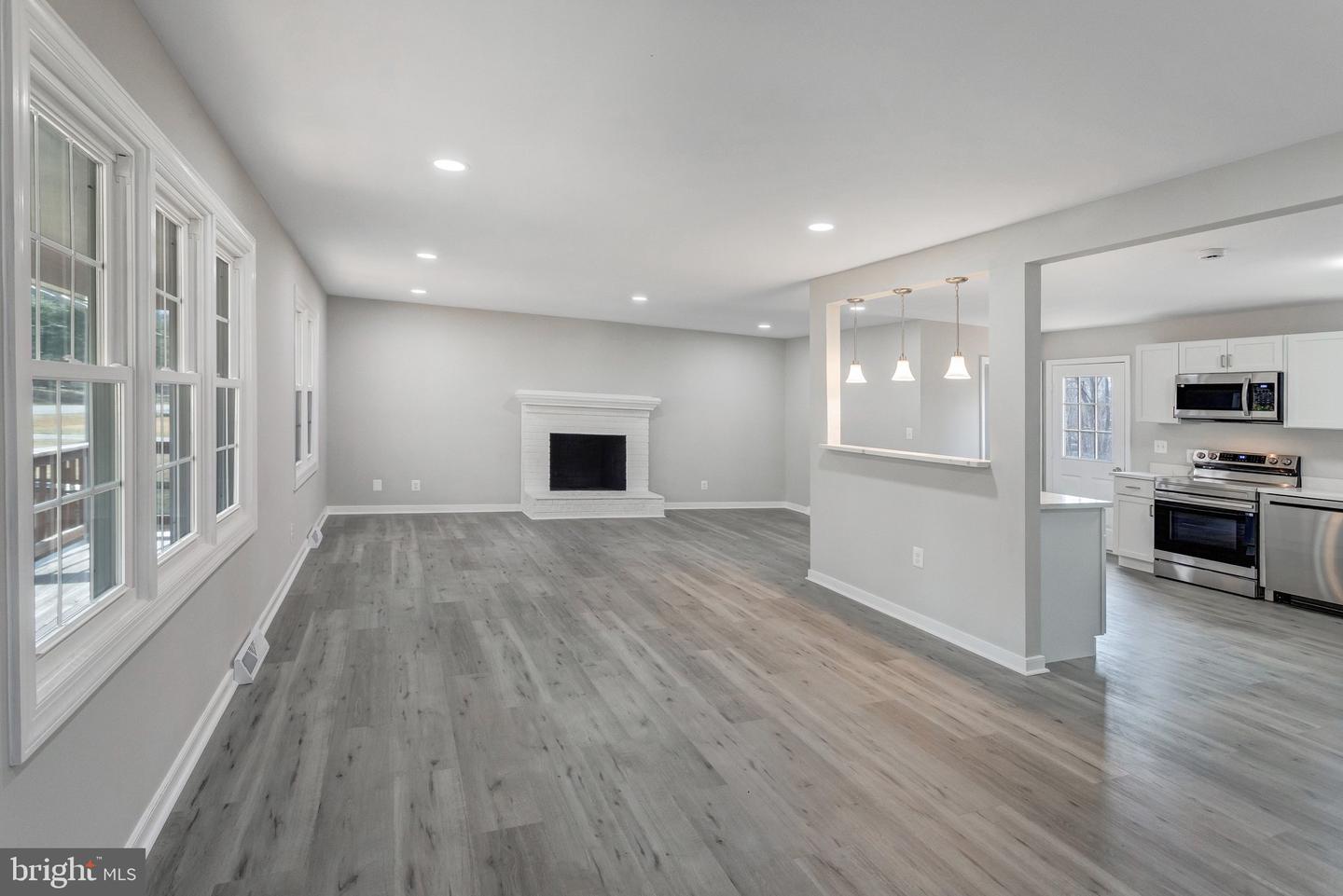 2115 AQUIA DR, STAFFORD, Virginia 22554, 3 Bedrooms Bedrooms, ,2 BathroomsBathrooms,Residential,For sale,2115 AQUIA DR,VAST2045094 MLS # VAST2045094