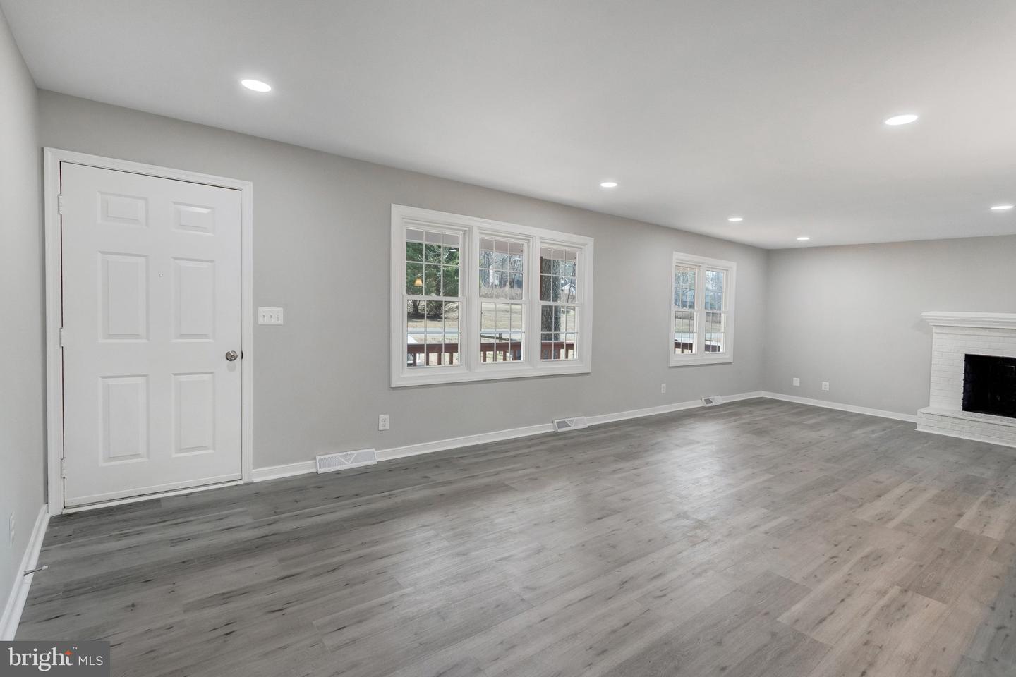 2115 AQUIA DR, STAFFORD, Virginia 22554, 3 Bedrooms Bedrooms, ,2 BathroomsBathrooms,Residential,For sale,2115 AQUIA DR,VAST2045094 MLS # VAST2045094