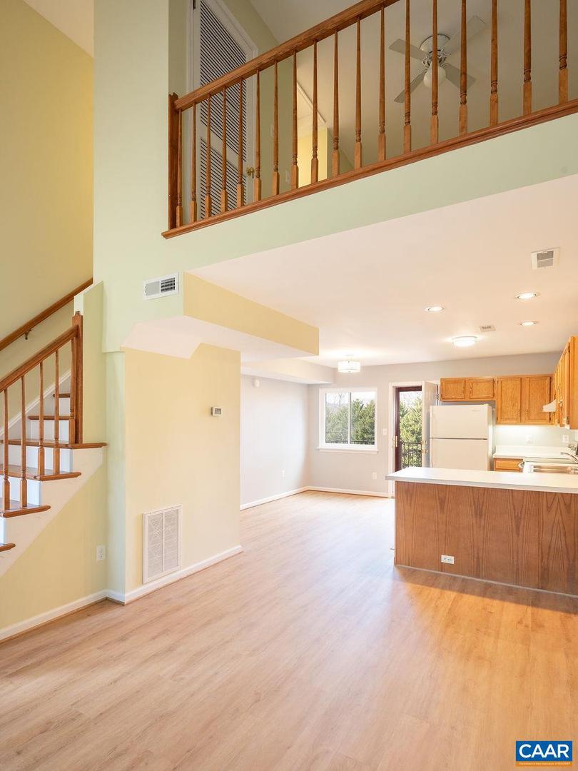 1688 ROYAL OAK CT, CHARLOTTESVILLE, Virginia 22902, 2 Bedrooms Bedrooms, ,2 BathroomsBathrooms,Residential,For sale,1688 ROYAL OAK CT,672299 MLS # 672299