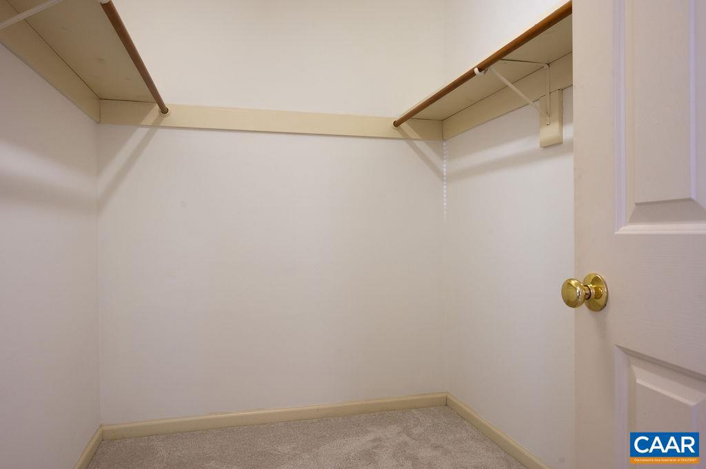 1688 ROYAL OAK CT, CHARLOTTESVILLE, Virginia 22902, 2 Bedrooms Bedrooms, ,2 BathroomsBathrooms,Residential,For sale,1688 ROYAL OAK CT,672299 MLS # 672299