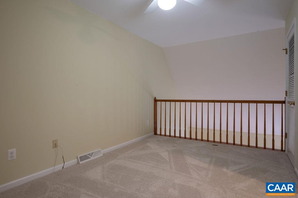 1688 ROYAL OAK CT, CHARLOTTESVILLE, Virginia 22902, 2 Bedrooms Bedrooms, ,2 BathroomsBathrooms,Residential,For sale,1688 ROYAL OAK CT,672299 MLS # 672299