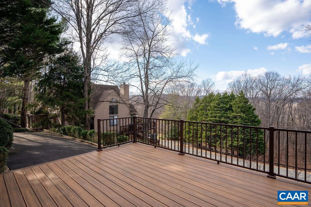 1688 ROYAL OAK CT, CHARLOTTESVILLE, Virginia 22902, 2 Bedrooms Bedrooms, ,2 BathroomsBathrooms,Residential,For sale,1688 ROYAL OAK CT,672299 MLS # 672299