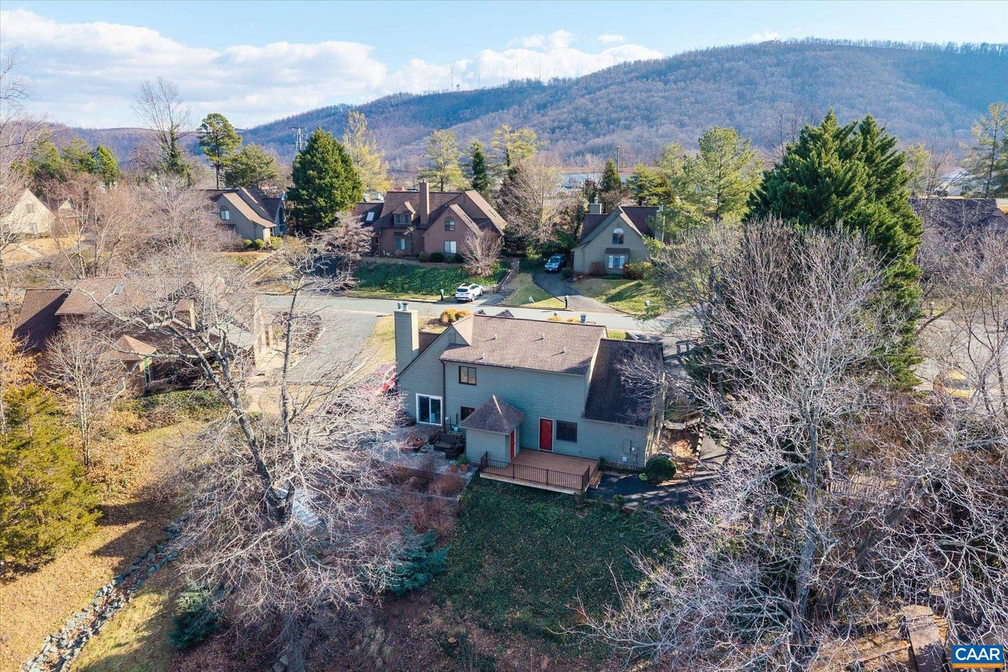 1688 ROYAL OAK CT, CHARLOTTESVILLE, Virginia 22902, 2 Bedrooms Bedrooms, ,2 BathroomsBathrooms,Residential,For sale,1688 ROYAL OAK CT,672299 MLS # 672299