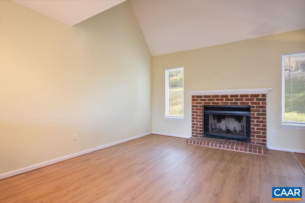 1688 ROYAL OAK CT, CHARLOTTESVILLE, Virginia 22902, 2 Bedrooms Bedrooms, ,2 BathroomsBathrooms,Residential,For sale,1688 ROYAL OAK CT,672299 MLS # 672299