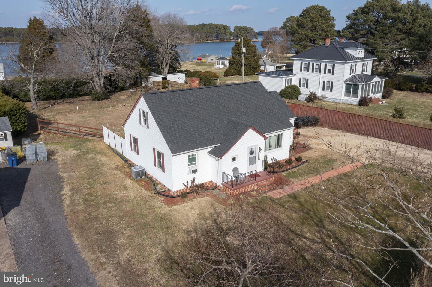 2889 HARRYHOGAN RD, CALLAO, Virginia 22435, 2 Bedrooms Bedrooms, 7 Rooms Rooms,2 BathroomsBathrooms,Residential,For sale,2889 HARRYHOGAN RD,VANV2001858 MLS # VANV2001858