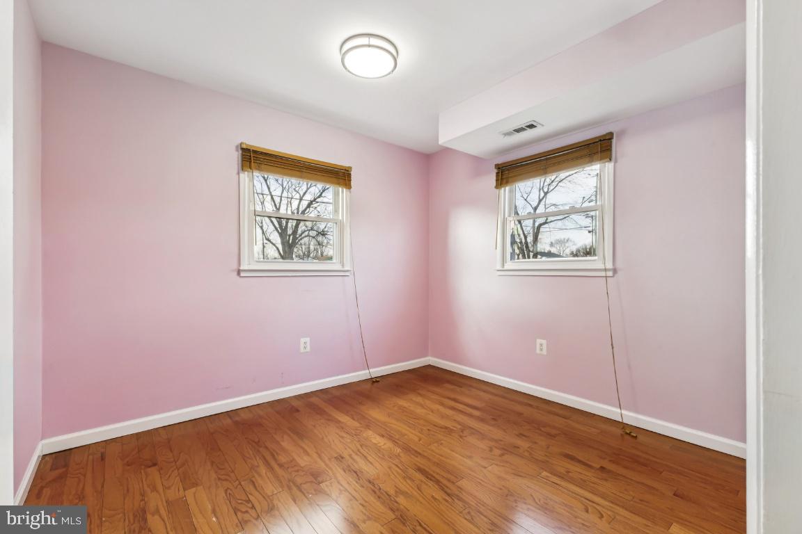 9632 LAFAYETTE AVE, MANASSAS, Virginia 20109, 4 Bedrooms Bedrooms, ,2 BathroomsBathrooms,Residential,For sale,9632 LAFAYETTE AVE,VAPW2110248 MLS # VAPW2110248 9632 LAFAYETTE AVE, MANASSAS, Virginia 20109, 4 Bedrooms Bedrooms, ,2 BathroomsBathrooms,Residential,For sale,9632 LAFAYETTE AVE,VAPW2110248 MLS # VAPW2110248