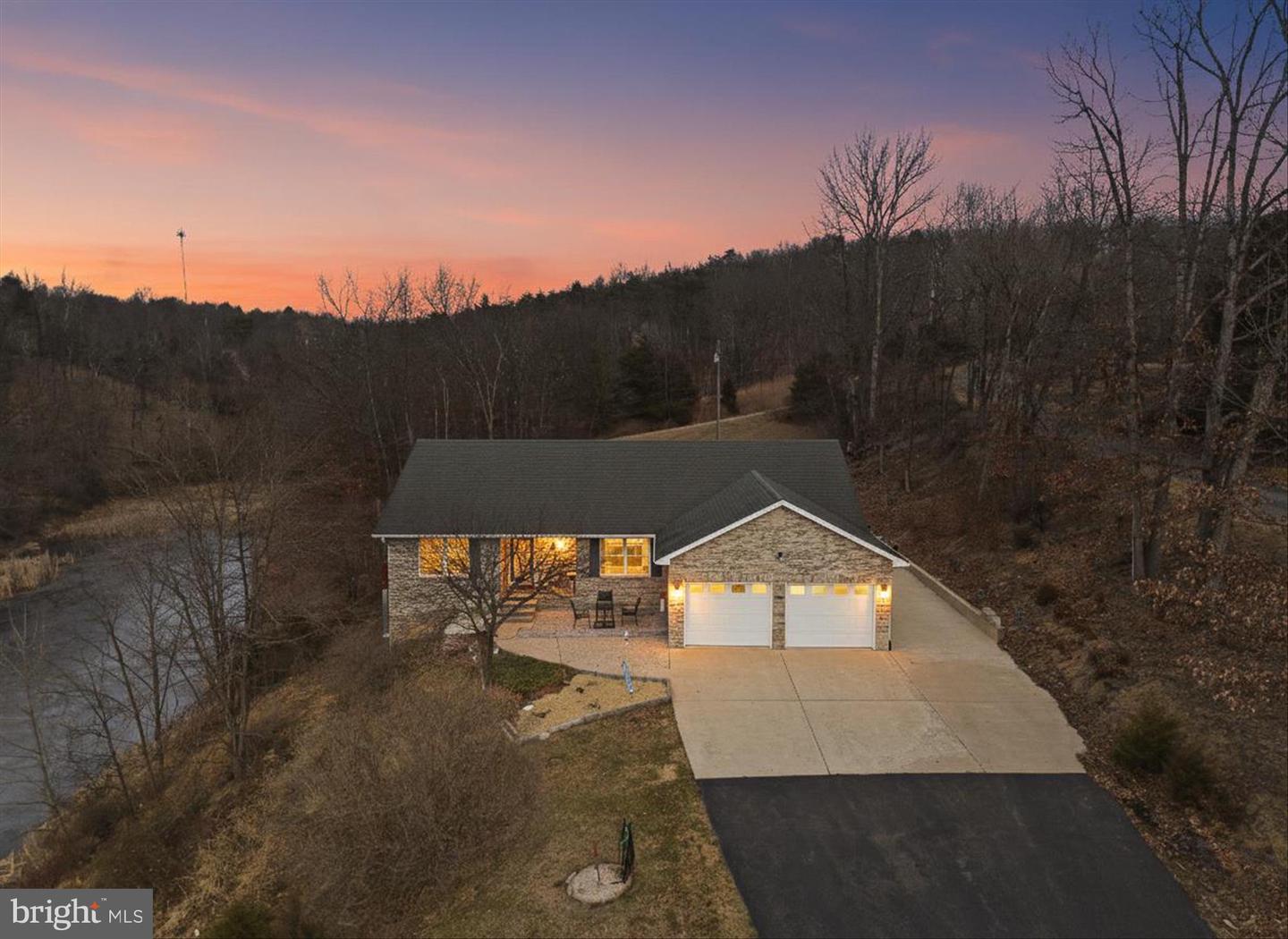 3904 N FREDERICK PIKE, WINCHESTER, Virginia 22603, 3 Bedrooms Bedrooms, ,2 BathroomsBathrooms,Residential,For sale,3904 N FREDERICK PIKE,VAFV2038798 MLS # VAFV2038798