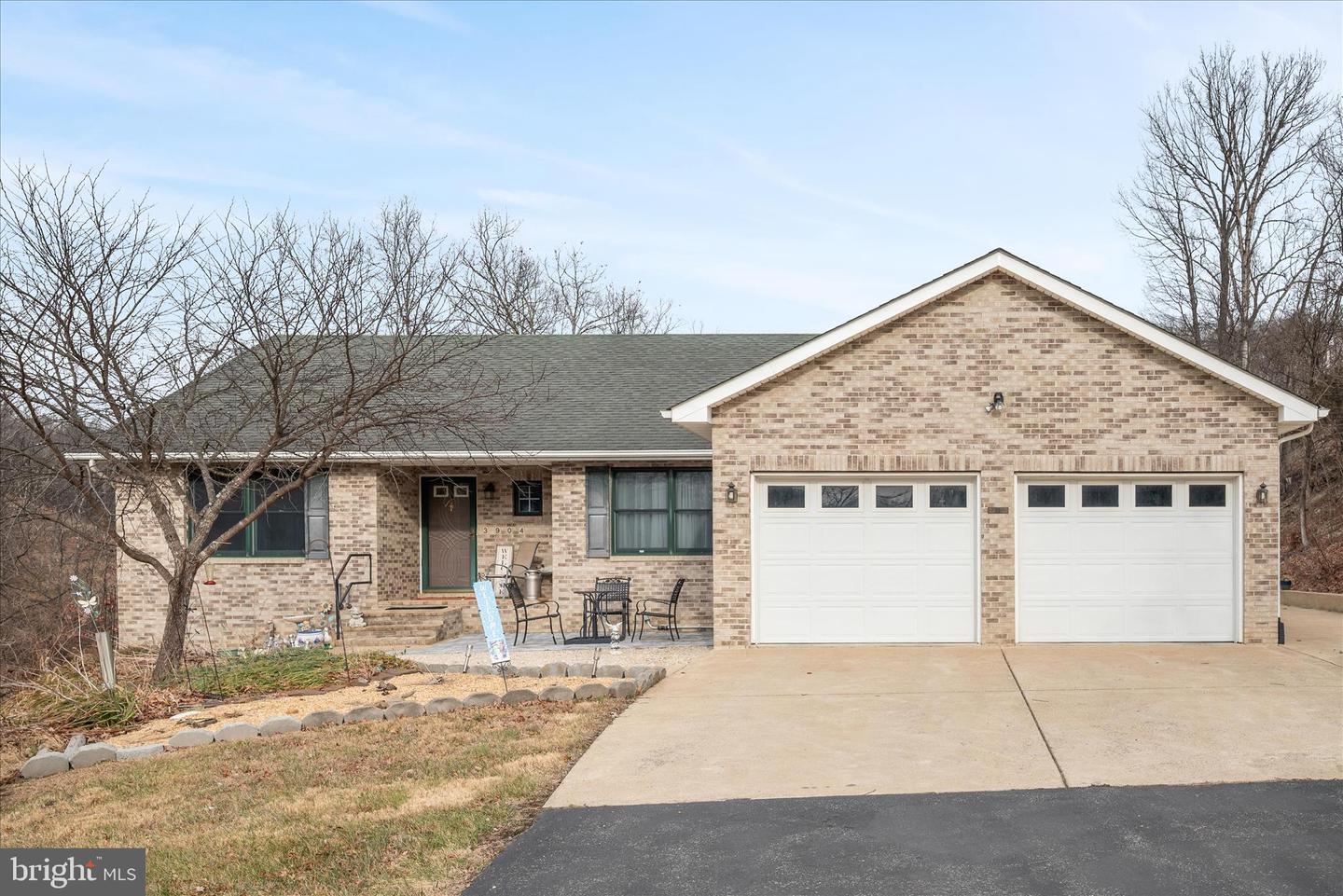 3904 N FREDERICK PIKE, WINCHESTER, Virginia 22603, 3 Bedrooms Bedrooms, ,2 BathroomsBathrooms,Residential,For sale,3904 N FREDERICK PIKE,VAFV2038798 MLS # VAFV2038798