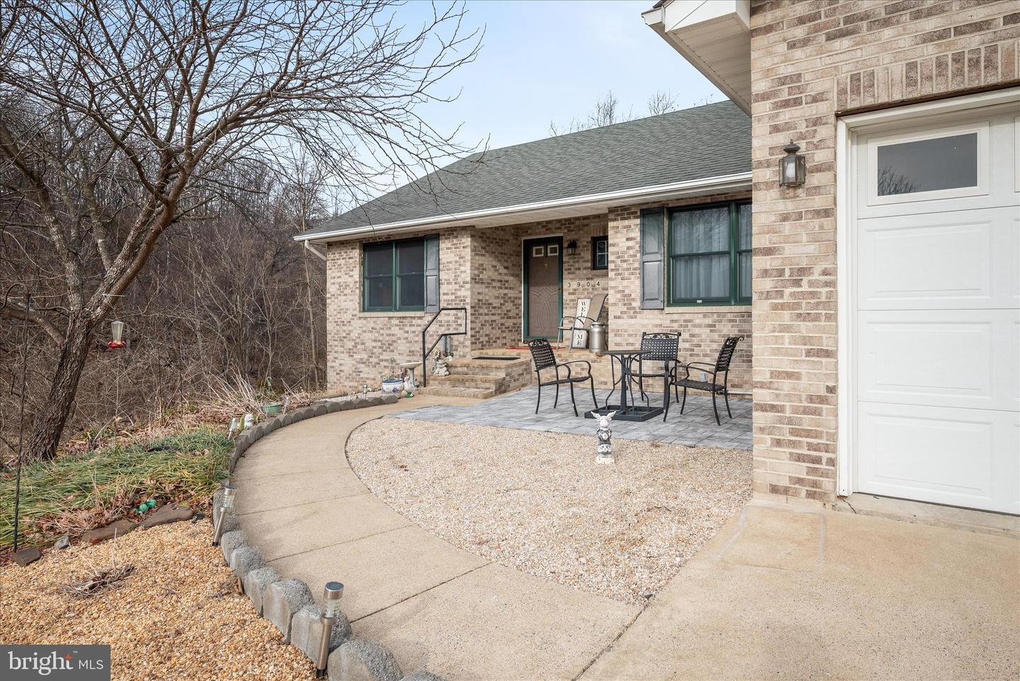 3904 N FREDERICK PIKE, WINCHESTER, Virginia 22603, 3 Bedrooms Bedrooms, ,2 BathroomsBathrooms,Residential,For sale,3904 N FREDERICK PIKE,VAFV2038798 MLS # VAFV2038798