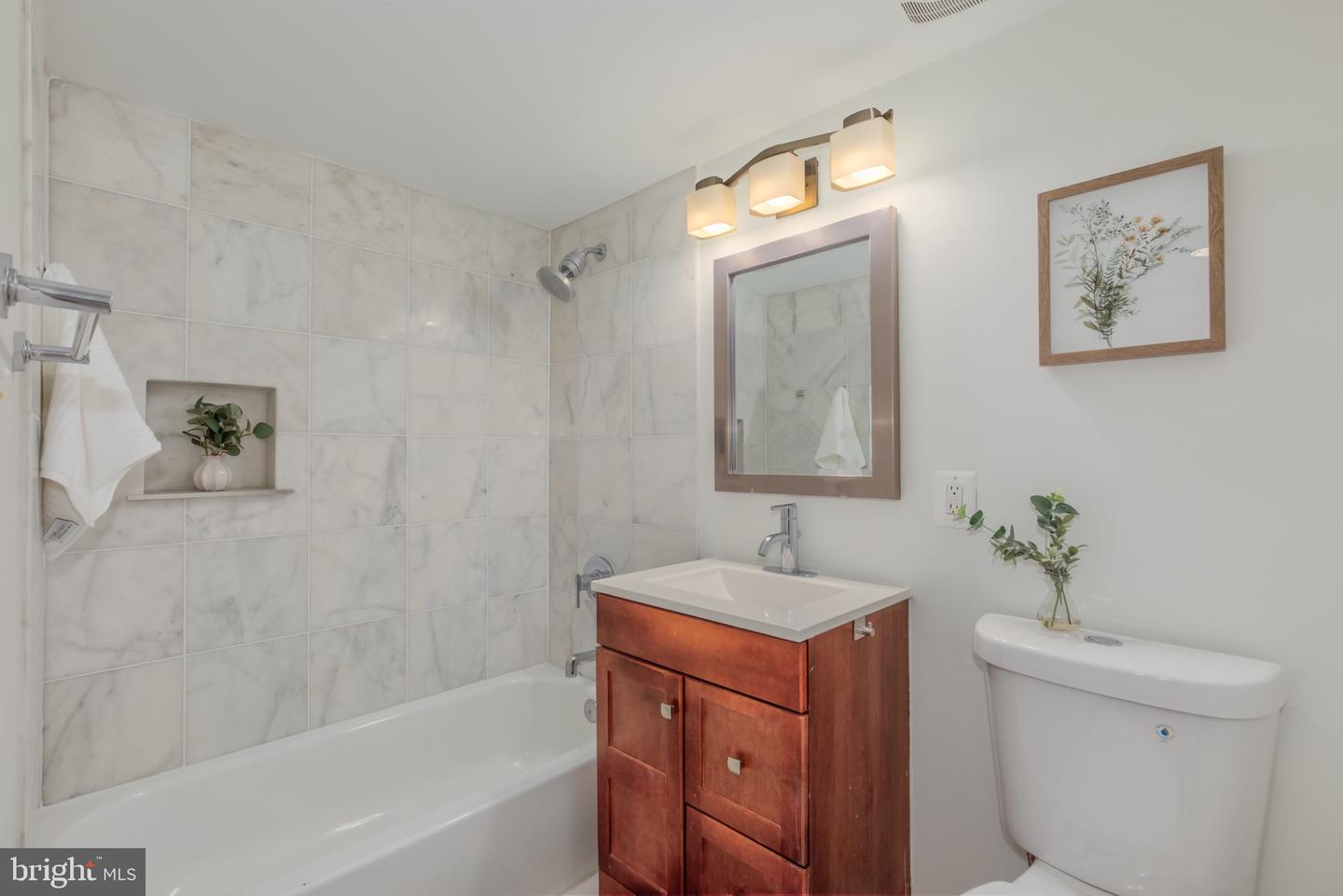 1926 NEW HAMPSHIRE AVE NW #57, WASHINGTON, District Of Columbia 20009, 1 Bedroom Bedrooms, 3 Rooms Rooms,1 BathroomBathrooms,Residential,For sale,1926 NEW HAMPSHIRE AVE NW #57,DCDC2240614 MLS # DCDC2240614 1926 NEW HAMPSHIRE AVE NW #57, WASHINGTON, District Of Columbia 20009, 1 Bedroom Bedrooms, 3 Rooms Rooms,1 BathroomBathrooms,Residential,For sale,1926 NEW HAMPSHIRE AVE NW #57,DCDC2240614 MLS # DCDC2240614