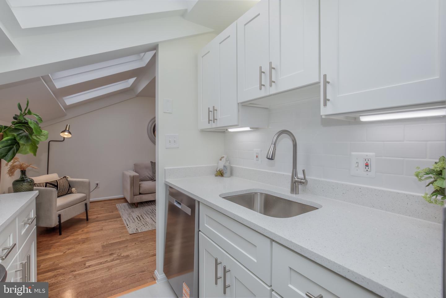 1926 NEW HAMPSHIRE AVE NW #57, WASHINGTON, District Of Columbia 20009, 1 Bedroom Bedrooms, 3 Rooms Rooms,1 BathroomBathrooms,Residential,For sale,1926 NEW HAMPSHIRE AVE NW #57,DCDC2240614 MLS # DCDC2240614 1926 NEW HAMPSHIRE AVE NW #57, WASHINGTON, District Of Columbia 20009, 1 Bedroom Bedrooms, 3 Rooms Rooms,1 BathroomBathrooms,Residential,For sale,1926 NEW HAMPSHIRE AVE NW #57,DCDC2240614 MLS # DCDC2240614