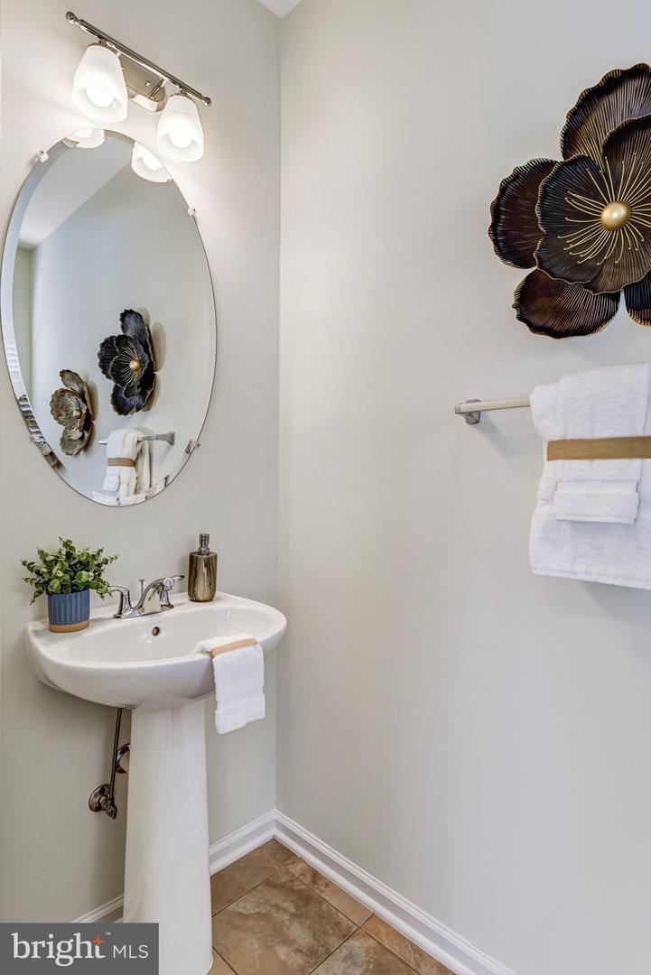 42506 OXFORD FOREST CIR, CHANTILLY, Virginia 20152, 6 Bedrooms Bedrooms, ,5 BathroomsBathrooms,Residential,For sale,42506 OXFORD FOREST CIR,VALO2113656 MLS # VALO2113656 42506 OXFORD FOREST CIR, CHANTILLY, Virginia 20152, 6 Bedrooms Bedrooms, ,5 BathroomsBathrooms,Residential,For sale,42506 OXFORD FOREST CIR,VALO2113656 MLS # VALO2113656