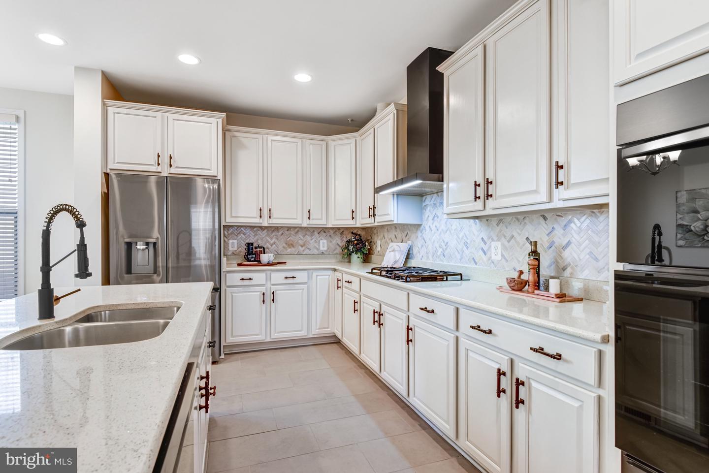 42506 OXFORD FOREST CIR, CHANTILLY, Virginia 20152, 6 Bedrooms Bedrooms, ,5 BathroomsBathrooms,Residential,For sale,42506 OXFORD FOREST CIR,VALO2113656 MLS # VALO2113656 42506 OXFORD FOREST CIR, CHANTILLY, Virginia 20152, 6 Bedrooms Bedrooms, ,5 BathroomsBathrooms,Residential,For sale,42506 OXFORD FOREST CIR,VALO2113656 MLS # VALO2113656