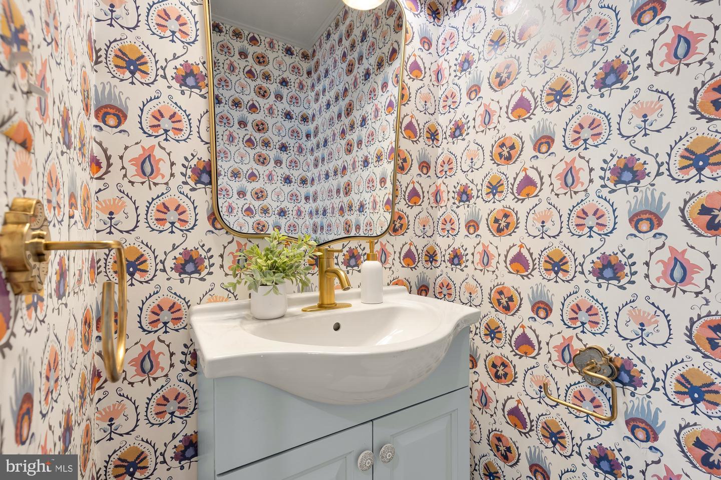 10 BRYANT ST NE, WASHINGTON, District Of Columbia 20002, 4 Bedrooms Bedrooms, ,2 BathroomsBathrooms,Residential,For sale,10 BRYANT ST NE,DCDC2240606 MLS # DCDC2240606 10 BRYANT ST NE, WASHINGTON, District Of Columbia 20002, 4 Bedrooms Bedrooms, ,2 BathroomsBathrooms,Residential,For sale,10 BRYANT ST NE,DCDC2240606 MLS # DCDC2240606