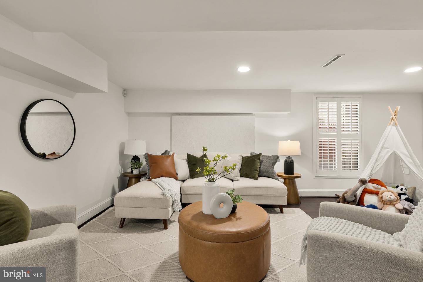 10 BRYANT ST NE, WASHINGTON, District Of Columbia 20002, 4 Bedrooms Bedrooms, ,2 BathroomsBathrooms,Residential,For sale,10 BRYANT ST NE,DCDC2240606 MLS # DCDC2240606 10 BRYANT ST NE, WASHINGTON, District Of Columbia 20002, 4 Bedrooms Bedrooms, ,2 BathroomsBathrooms,Residential,For sale,10 BRYANT ST NE,DCDC2240606 MLS # DCDC2240606