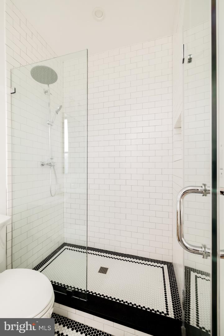 304 N ST NW, WASHINGTON, District Of Columbia 20001, 4 Bedrooms Bedrooms, 9 Rooms Rooms,4 BathroomsBathrooms,Residential,For sale,304 N ST NW,DCDC2240612 MLS # DCDC2240612