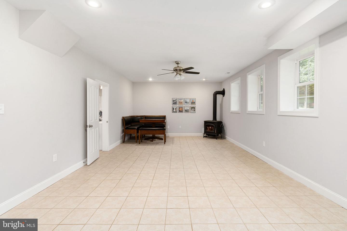 182 WOOD LANDING RD, FREDERICKSBURG, Virginia 22405, 4 Bedrooms Bedrooms, ,5 BathroomsBathrooms,Residential,For sale,182 WOOD LANDING RD,VAST2045108 MLS # VAST2045108