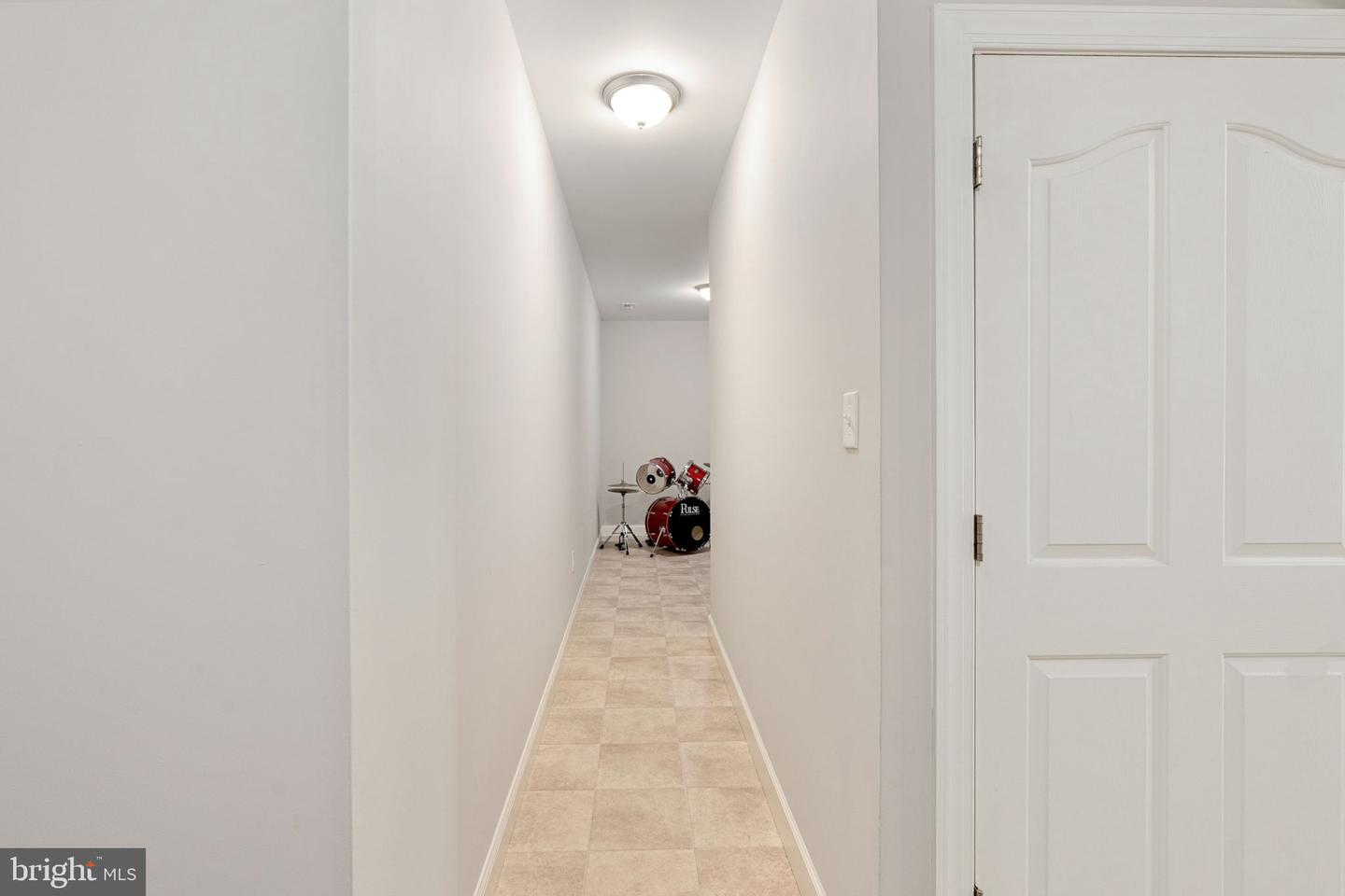 182 WOOD LANDING RD, FREDERICKSBURG, Virginia 22405, 4 Bedrooms Bedrooms, ,5 BathroomsBathrooms,Residential,For sale,182 WOOD LANDING RD,VAST2045108 MLS # VAST2045108