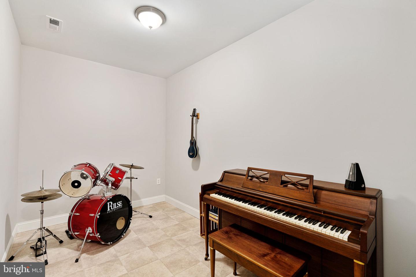 182 WOOD LANDING RD, FREDERICKSBURG, Virginia 22405, 4 Bedrooms Bedrooms, ,5 BathroomsBathrooms,Residential,For sale,182 WOOD LANDING RD,VAST2045108 MLS # VAST2045108