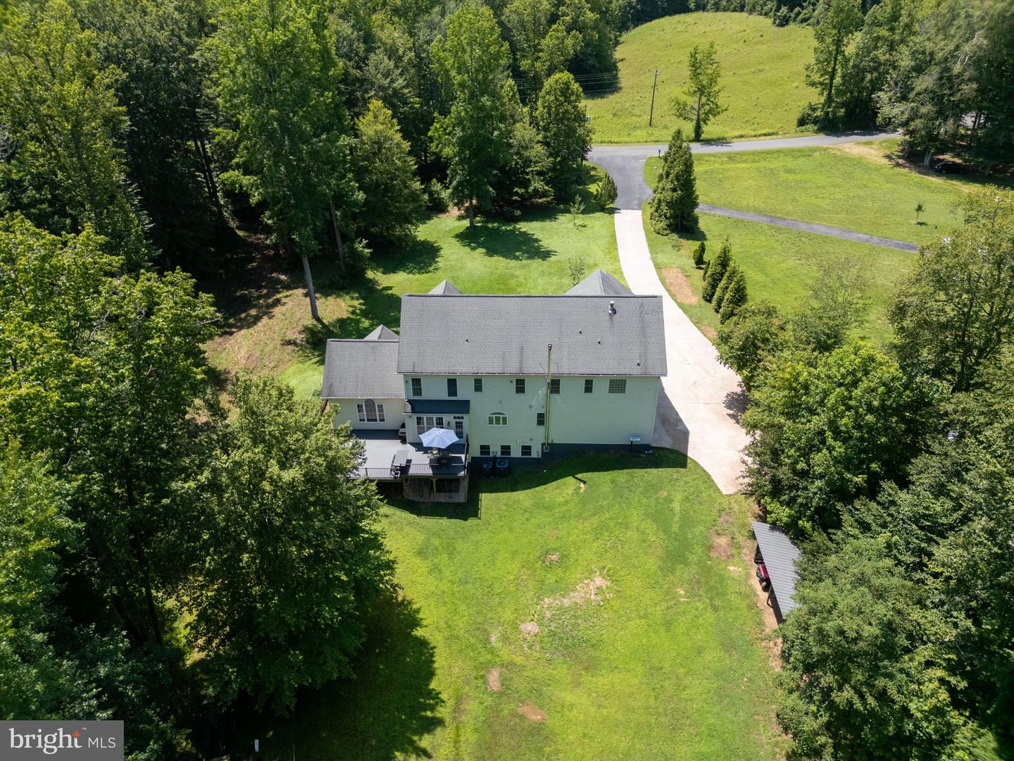 182 WOOD LANDING RD, FREDERICKSBURG, Virginia 22405, 4 Bedrooms Bedrooms, ,5 BathroomsBathrooms,Residential,For sale,182 WOOD LANDING RD,VAST2045108 MLS # VAST2045108