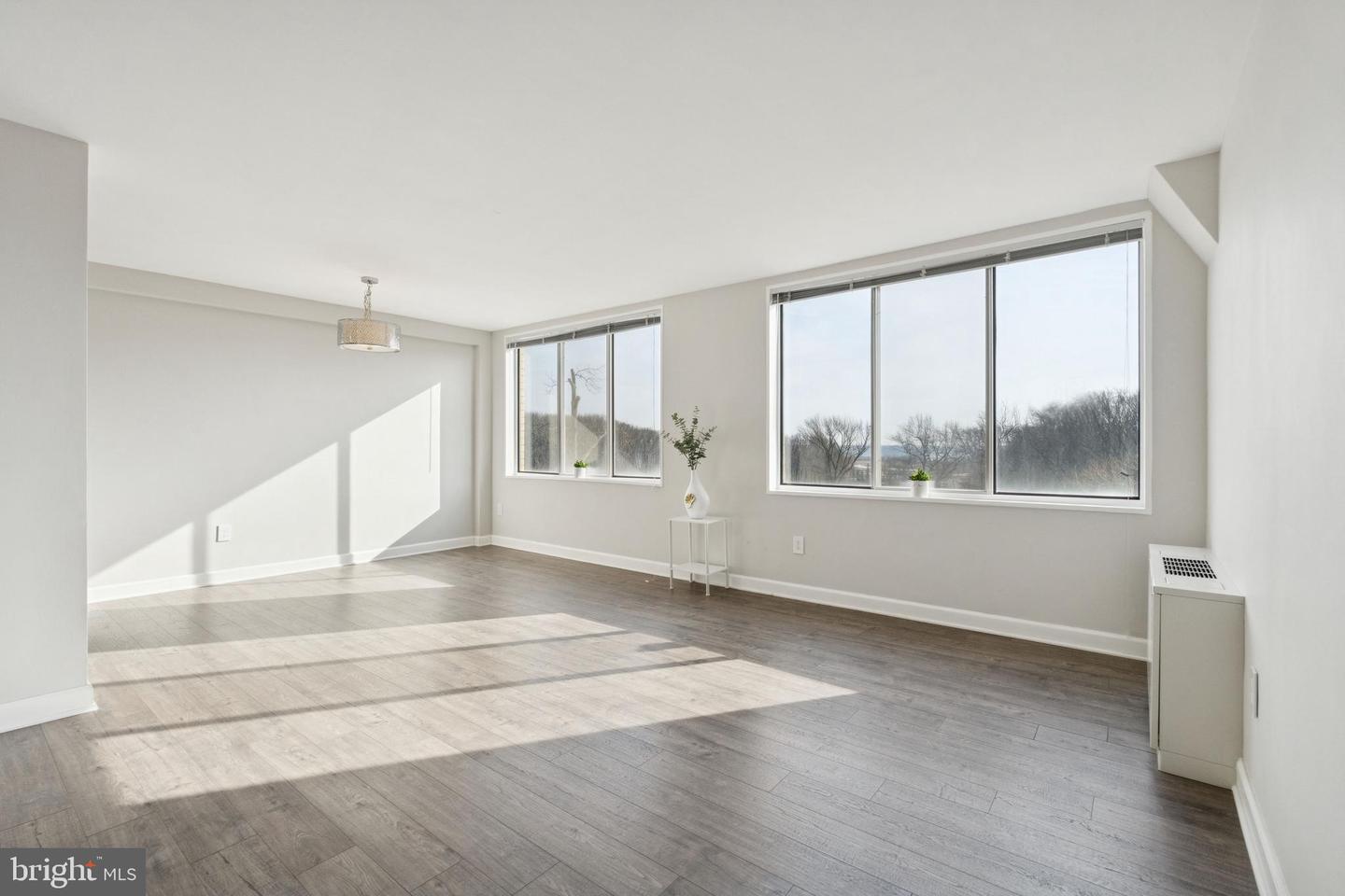 6621 WAKEFIELD DR #713, ALEXANDRIA, Virginia 22307, 2 Bedrooms Bedrooms, ,1 BathroomBathrooms,Residential,For sale,6621 WAKEFIELD DR #713,VAFX2284944 MLS # VAFX2284944