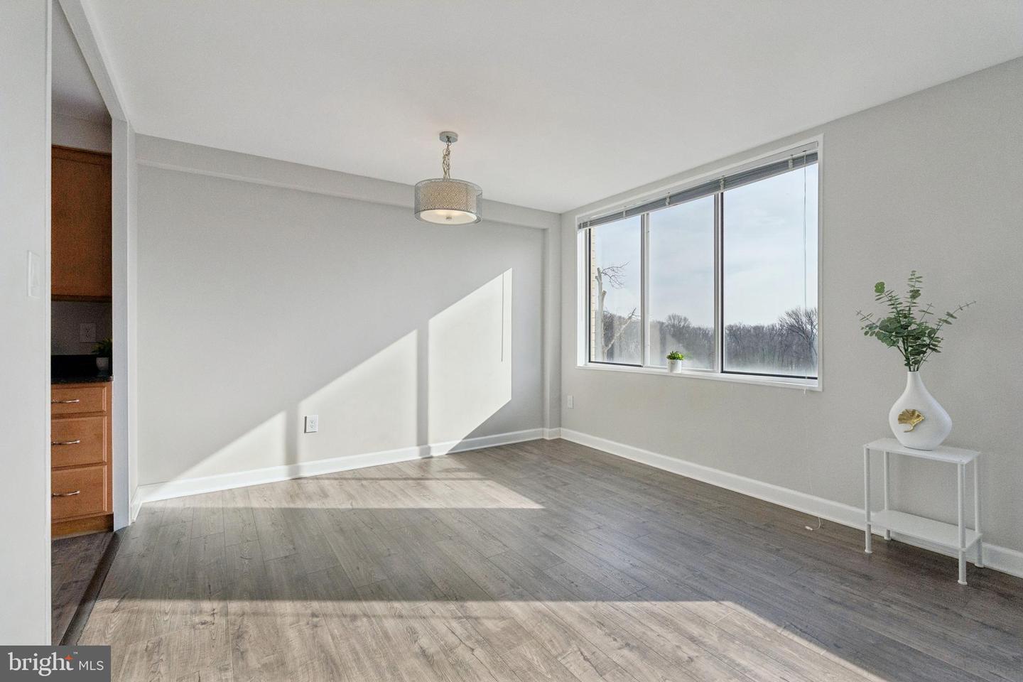 6621 WAKEFIELD DR #713, ALEXANDRIA, Virginia 22307, 2 Bedrooms Bedrooms, ,1 BathroomBathrooms,Residential,For sale,6621 WAKEFIELD DR #713,VAFX2284944 MLS # VAFX2284944