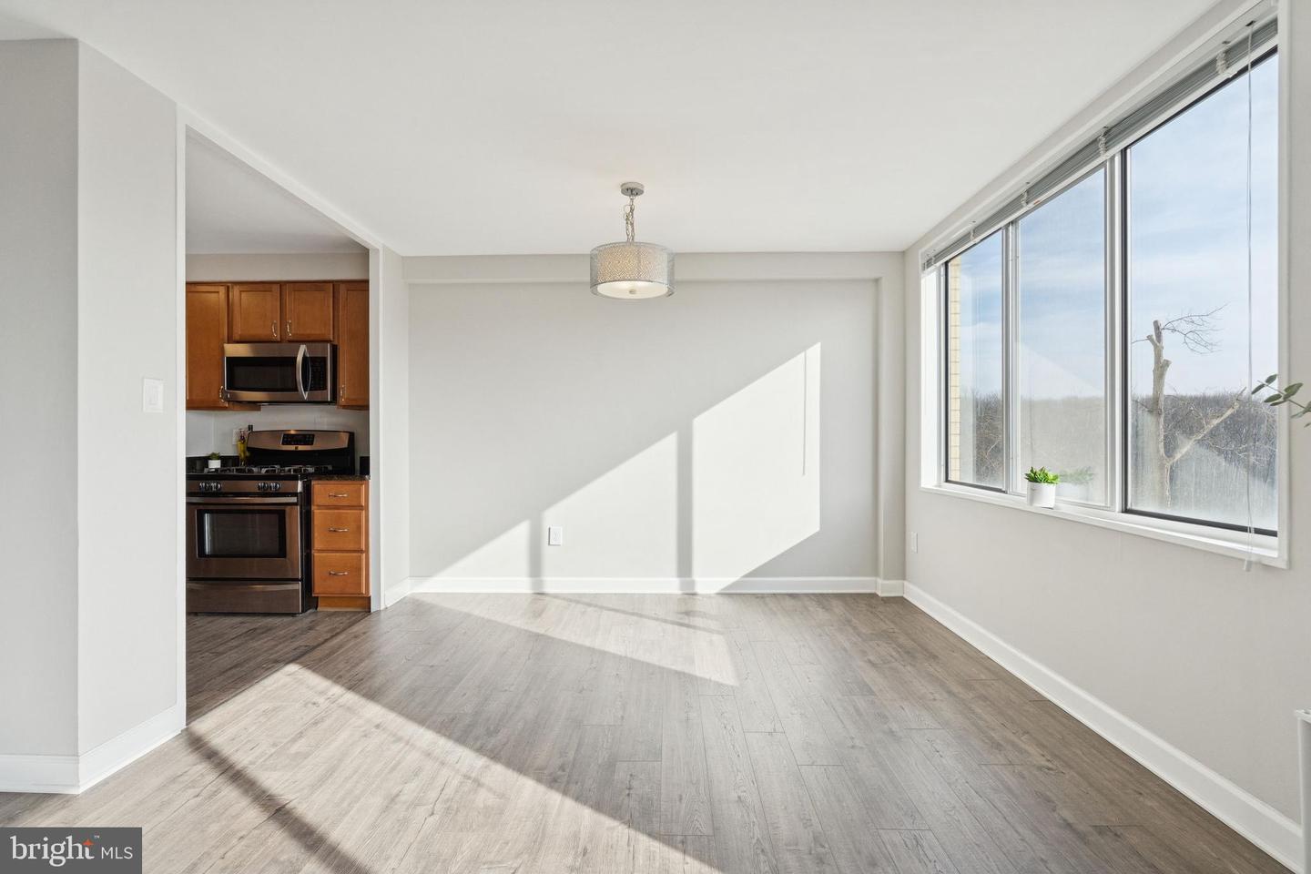 6621 WAKEFIELD DR #713, ALEXANDRIA, Virginia 22307, 2 Bedrooms Bedrooms, ,1 BathroomBathrooms,Residential,For sale,6621 WAKEFIELD DR #713,VAFX2284944 MLS # VAFX2284944