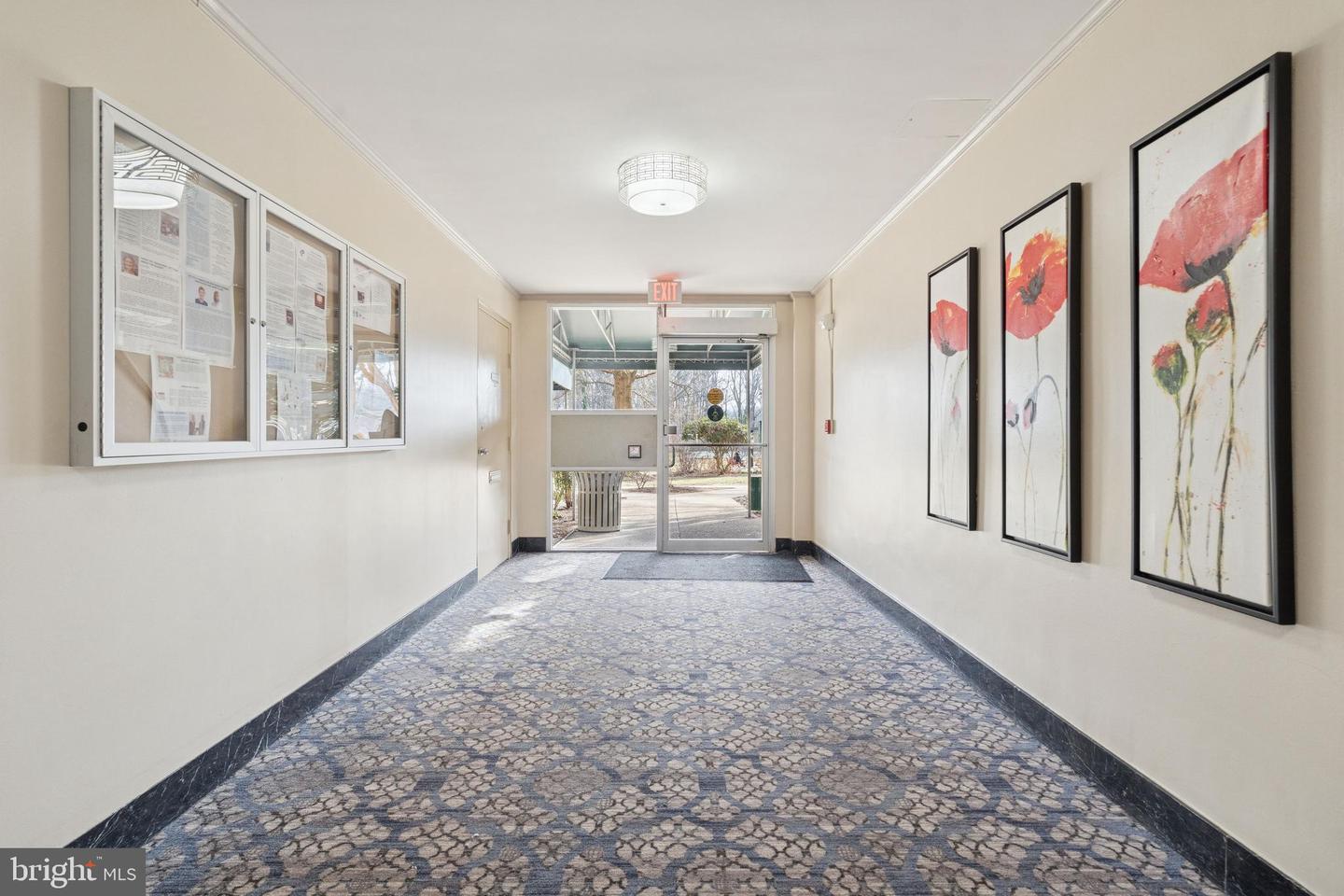 6621 WAKEFIELD DR #713, ALEXANDRIA, Virginia 22307, 2 Bedrooms Bedrooms, ,1 BathroomBathrooms,Residential,For sale,6621 WAKEFIELD DR #713,VAFX2284944 MLS # VAFX2284944