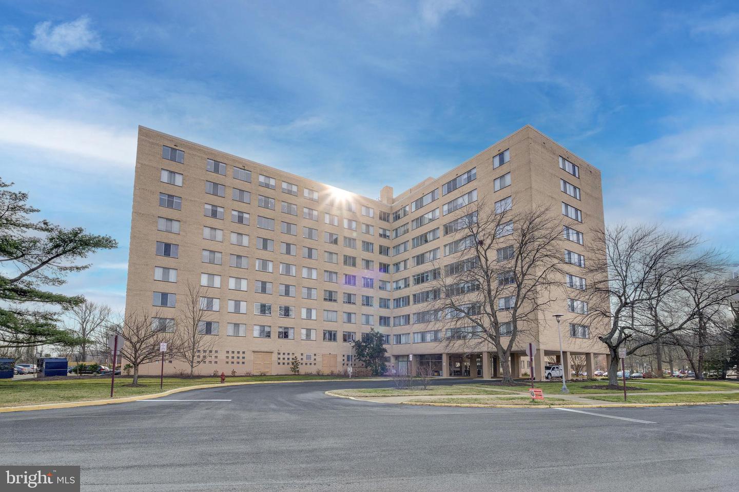 6621 WAKEFIELD DR #713, ALEXANDRIA, Virginia 22307, 2 Bedrooms Bedrooms, ,1 BathroomBathrooms,Residential,For sale,6621 WAKEFIELD DR #713,VAFX2284944 MLS # VAFX2284944