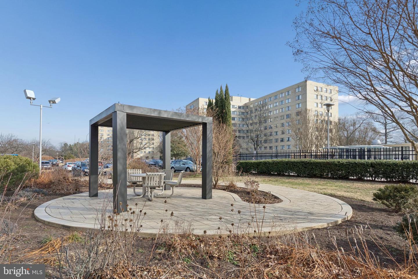 6621 WAKEFIELD DR #713, ALEXANDRIA, Virginia 22307, 2 Bedrooms Bedrooms, ,1 BathroomBathrooms,Residential,For sale,6621 WAKEFIELD DR #713,VAFX2284944 MLS # VAFX2284944