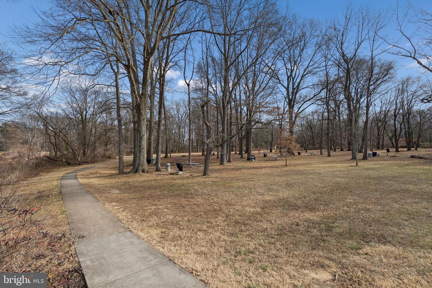 6621 WAKEFIELD DR #713, ALEXANDRIA, Virginia 22307, 2 Bedrooms Bedrooms, ,1 BathroomBathrooms,Residential,For sale,6621 WAKEFIELD DR #713,VAFX2284944 MLS # VAFX2284944