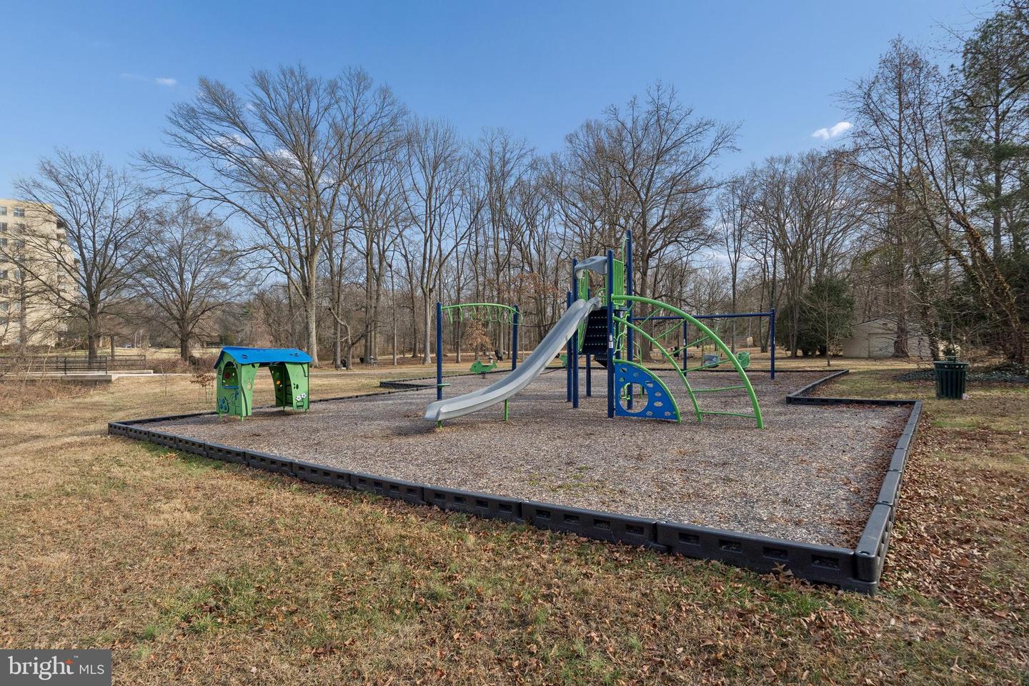 6621 WAKEFIELD DR #713, ALEXANDRIA, Virginia 22307, 2 Bedrooms Bedrooms, ,1 BathroomBathrooms,Residential,For sale,6621 WAKEFIELD DR #713,VAFX2284944 MLS # VAFX2284944