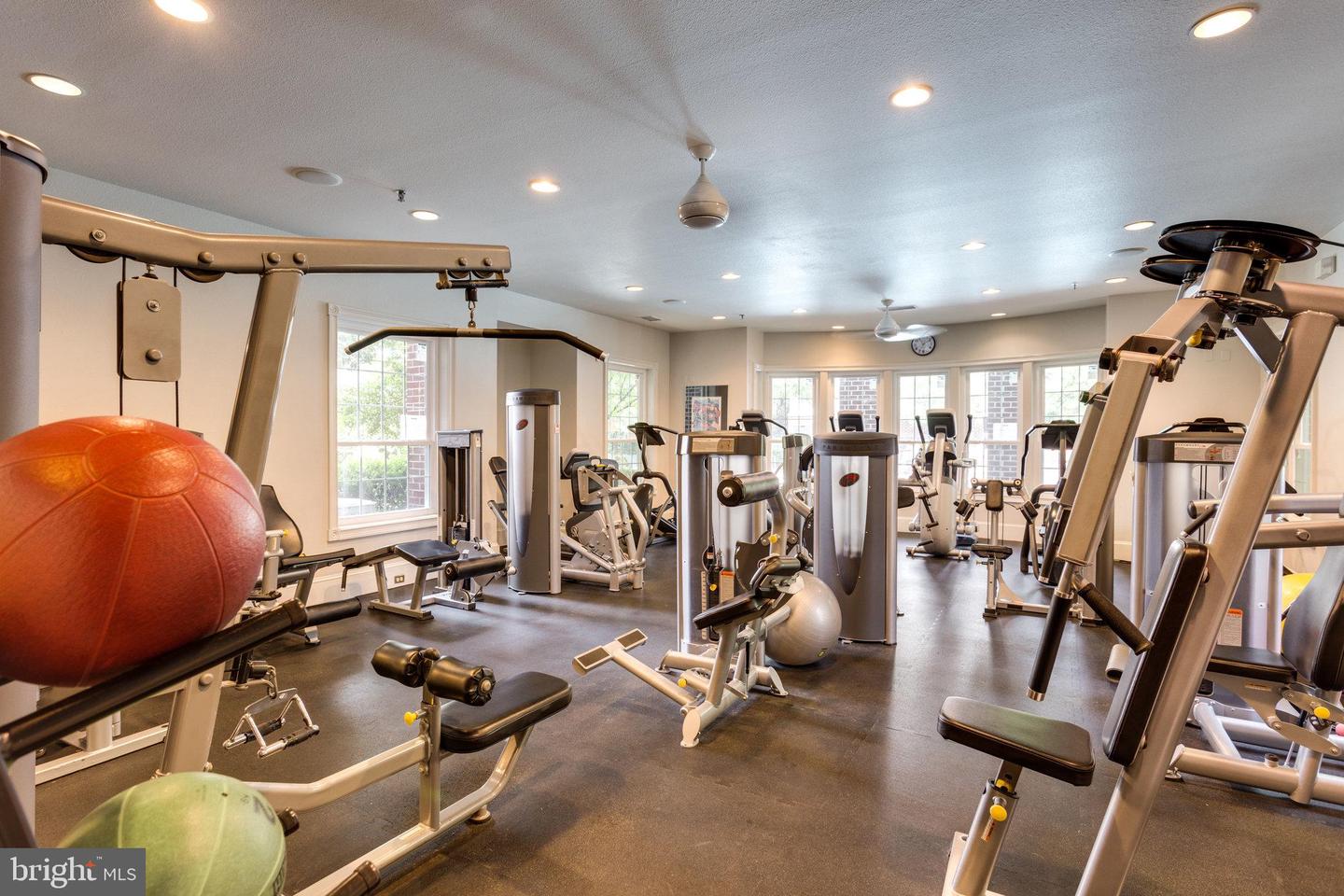 1580 SPRING GATE DR #4111, MCLEAN, Virginia 22102, 1 Bedroom Bedrooms, ,1 BathroomBathrooms,Residential,For sale,1580 SPRING GATE DR #4111,VAFX2284978 MLS # VAFX2284978