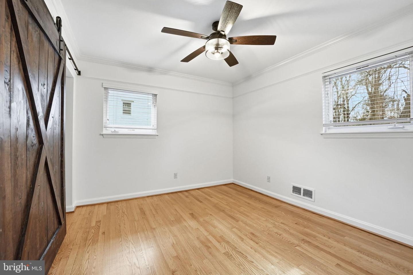 4324 37TH RD N, ARLINGTON, Virginia 22207, 4 Bedrooms Bedrooms, 7 Rooms Rooms,3 BathroomsBathrooms,Residential,For sale,4324 37TH RD N,VAAR2067578 MLS # VAAR2067578 4324 37TH RD N, ARLINGTON, Virginia 22207, 4 Bedrooms Bedrooms, 7 Rooms Rooms,3 BathroomsBathrooms,Residential,For sale,4324 37TH RD N,VAAR2067578 MLS # VAAR2067578