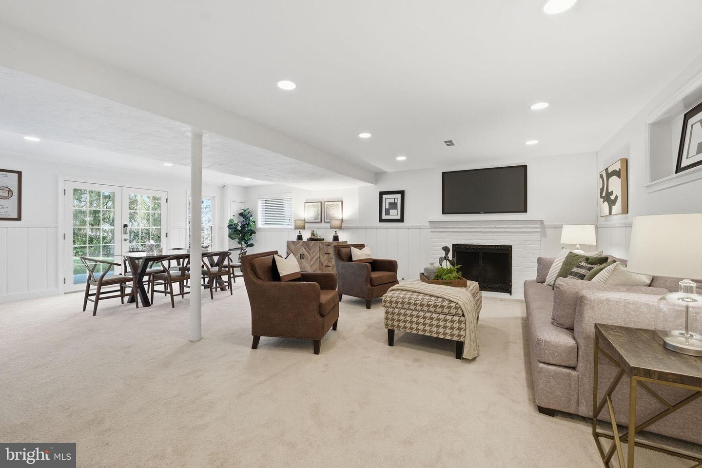 4324 37TH RD N, ARLINGTON, Virginia 22207, 4 Bedrooms Bedrooms, 7 Rooms Rooms,3 BathroomsBathrooms,Residential,For sale,4324 37TH RD N,VAAR2067578 MLS # VAAR2067578 4324 37TH RD N, ARLINGTON, Virginia 22207, 4 Bedrooms Bedrooms, 7 Rooms Rooms,3 BathroomsBathrooms,Residential,For sale,4324 37TH RD N,VAAR2067578 MLS # VAAR2067578