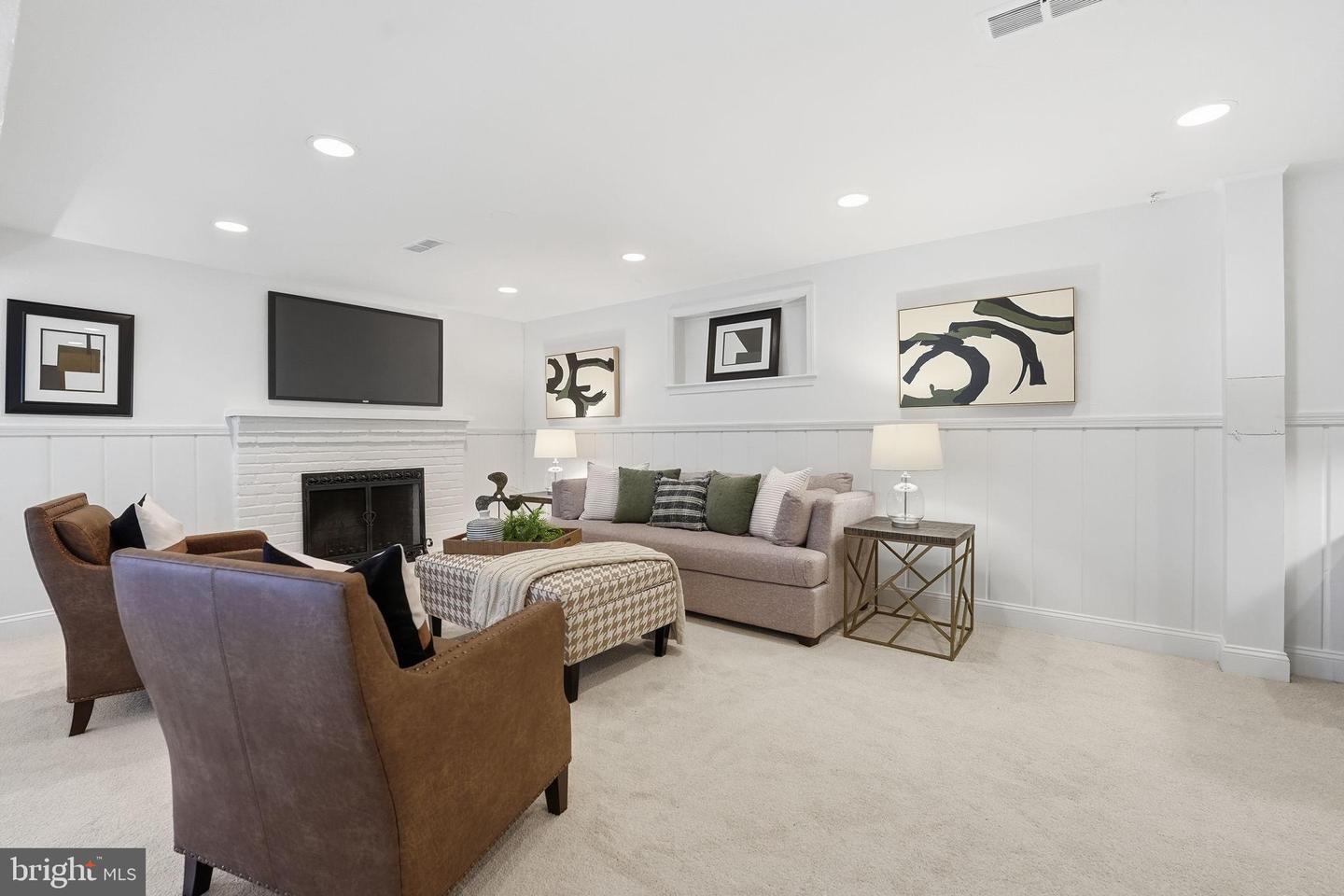 4324 37TH RD N, ARLINGTON, Virginia 22207, 4 Bedrooms Bedrooms, 7 Rooms Rooms,3 BathroomsBathrooms,Residential,For sale,4324 37TH RD N,VAAR2067578 MLS # VAAR2067578 4324 37TH RD N, ARLINGTON, Virginia 22207, 4 Bedrooms Bedrooms, 7 Rooms Rooms,3 BathroomsBathrooms,Residential,For sale,4324 37TH RD N,VAAR2067578 MLS # VAAR2067578