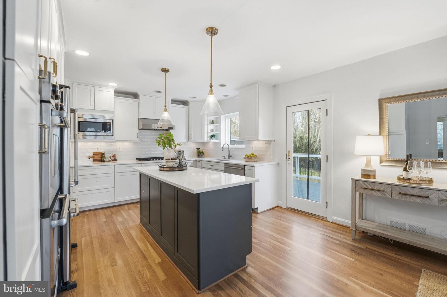 4324 37TH RD N, ARLINGTON, Virginia 22207, 4 Bedrooms Bedrooms, 7 Rooms Rooms,3 BathroomsBathrooms,Residential,For sale,4324 37TH RD N,VAAR2067578 MLS # VAAR2067578 4324 37TH RD N, ARLINGTON, Virginia 22207, 4 Bedrooms Bedrooms, 7 Rooms Rooms,3 BathroomsBathrooms,Residential,For sale,4324 37TH RD N,VAAR2067578 MLS # VAAR2067578