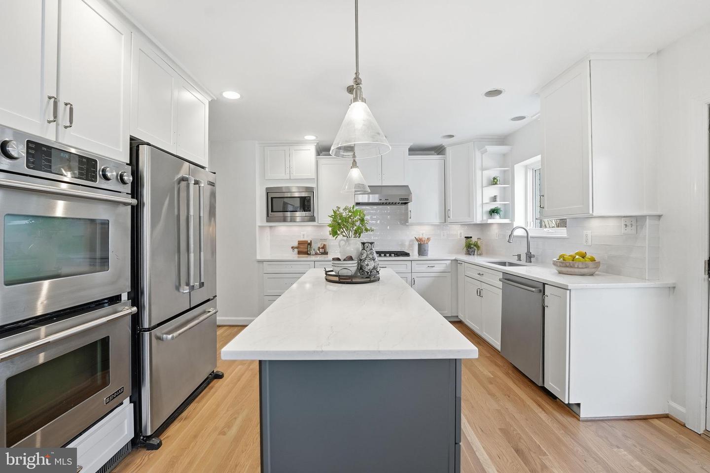 4324 37TH RD N, ARLINGTON, Virginia 22207, 4 Bedrooms Bedrooms, 7 Rooms Rooms,3 BathroomsBathrooms,Residential,For sale,4324 37TH RD N,VAAR2067578 MLS # VAAR2067578 4324 37TH RD N, ARLINGTON, Virginia 22207, 4 Bedrooms Bedrooms, 7 Rooms Rooms,3 BathroomsBathrooms,Residential,For sale,4324 37TH RD N,VAAR2067578 MLS # VAAR2067578