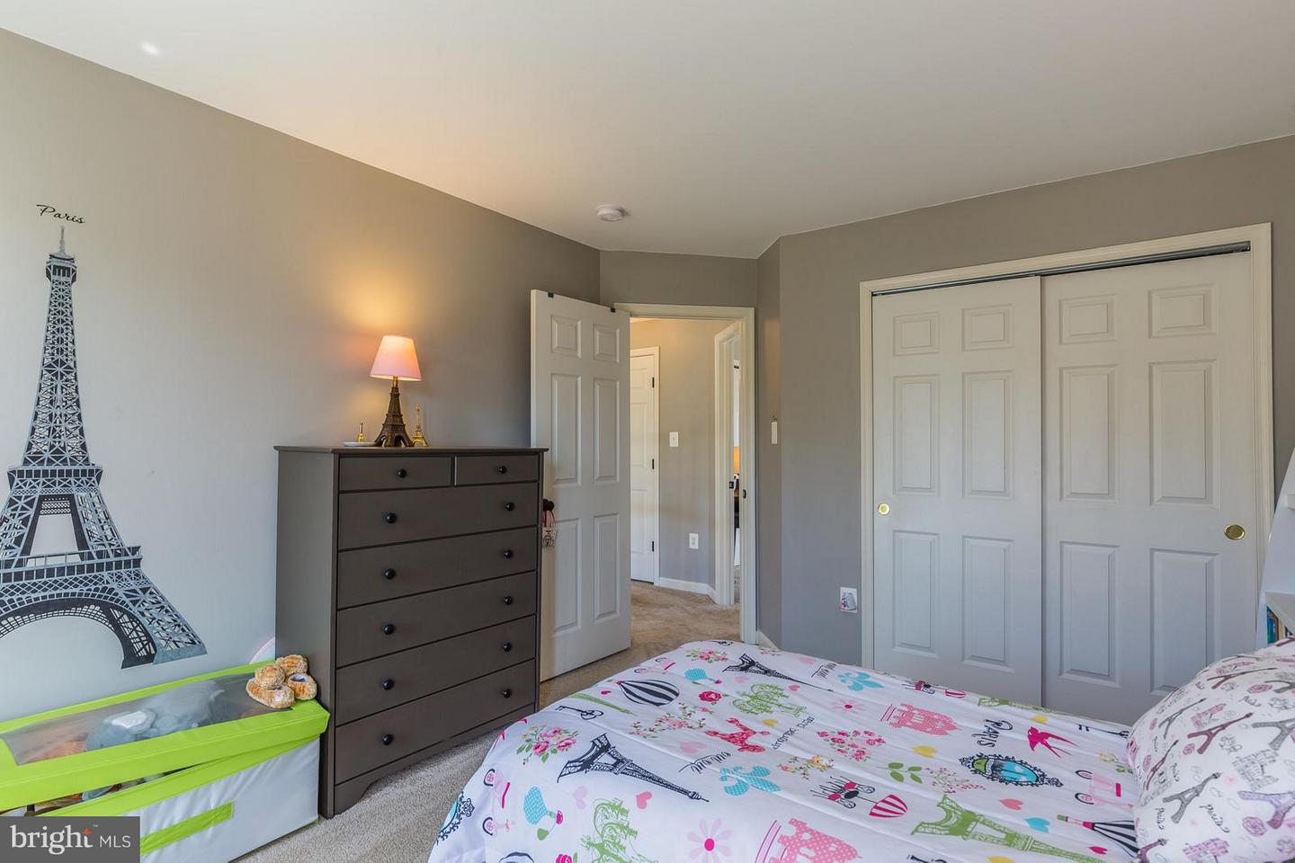 274 HIDDEN CREEK LN, WARRENTON, Virginia 20186, 4 Bedrooms Bedrooms, 13 Rooms Rooms,2 BathroomsBathrooms,Residential,For sale,274 HIDDEN CREEK LN,VAFQ2020086 MLS # VAFQ2020086